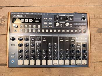 Arturia Drumbrute, beg 