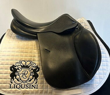 Hoppsadel Lippo Enzo 17"