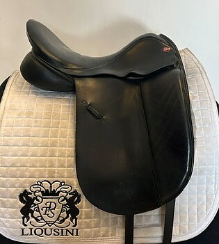 Dressyrsadel Jeffries 17,5"