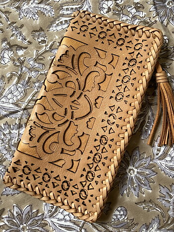CLUTCH FRÅN THYME FOR GINGER