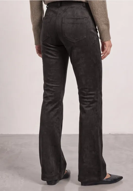 Blaire Bootcut Velour Black Coffee Pants Byxa i Mockaimitation
