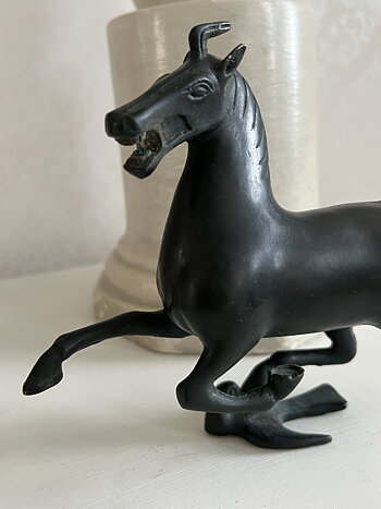FLYING HORSE AV BRONS