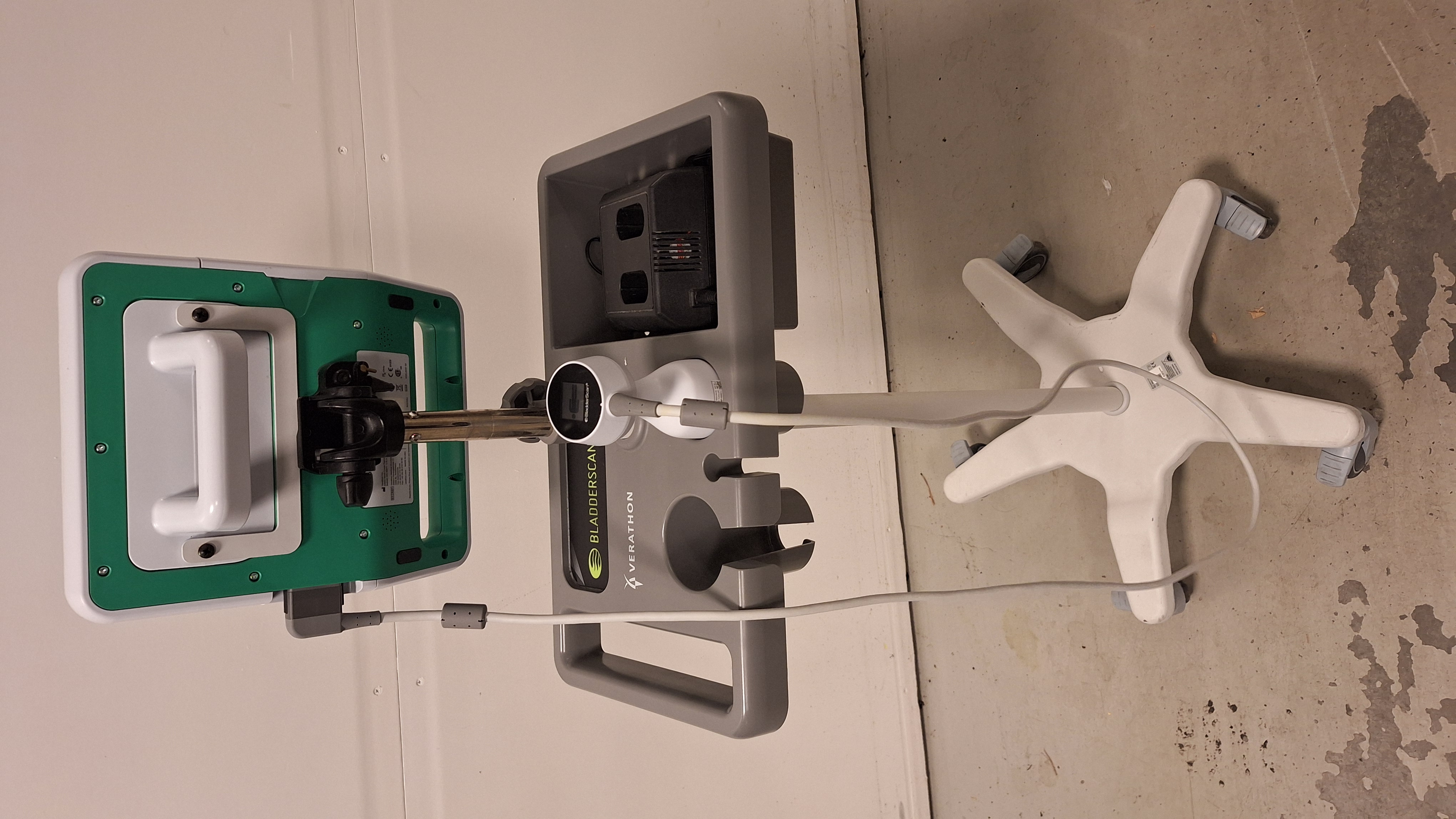 BladderScan Prime Plus Med Rullstativ  - Begagnad - 4