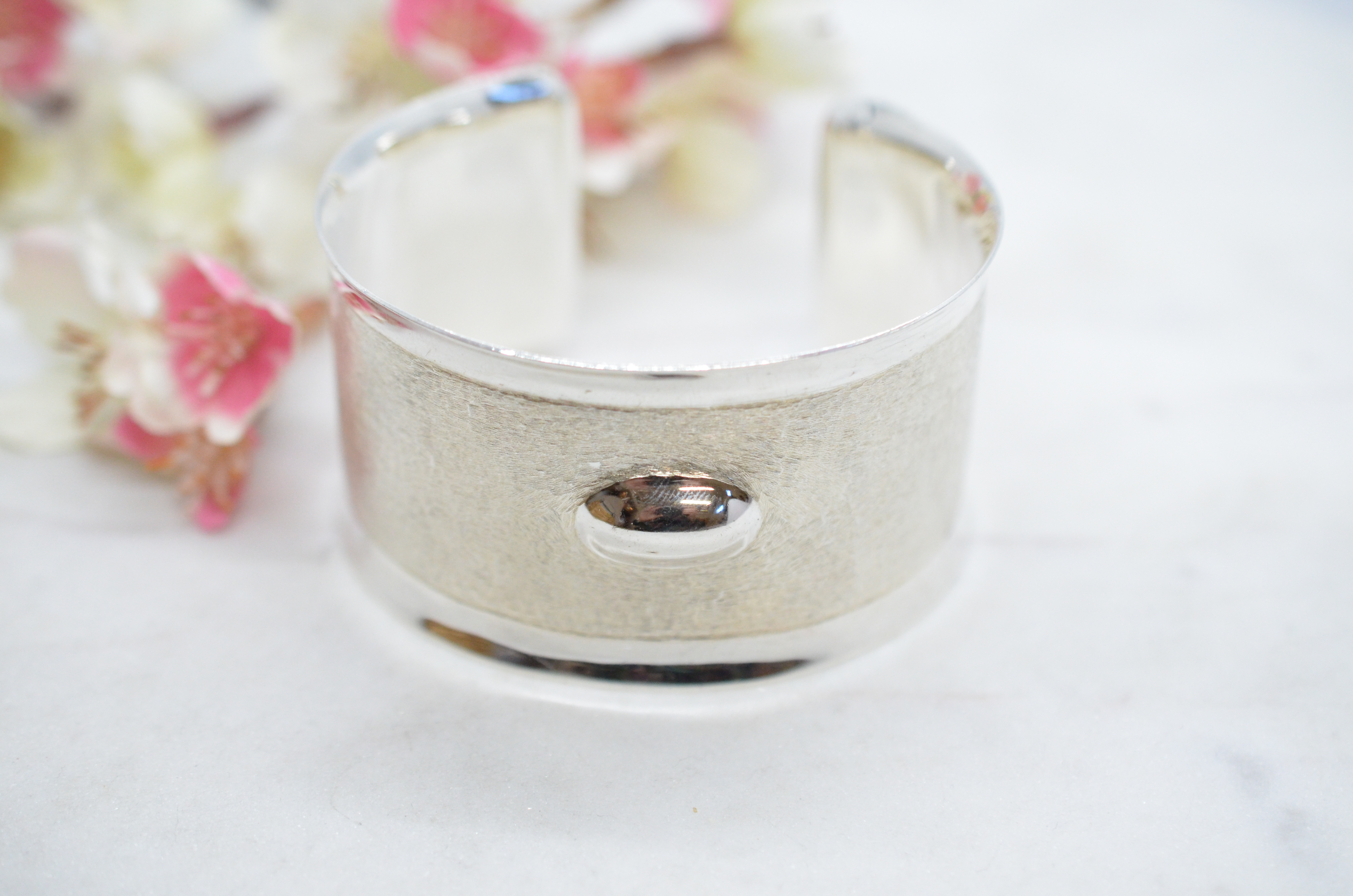 Second Hand Staffan Thelin armring i silver