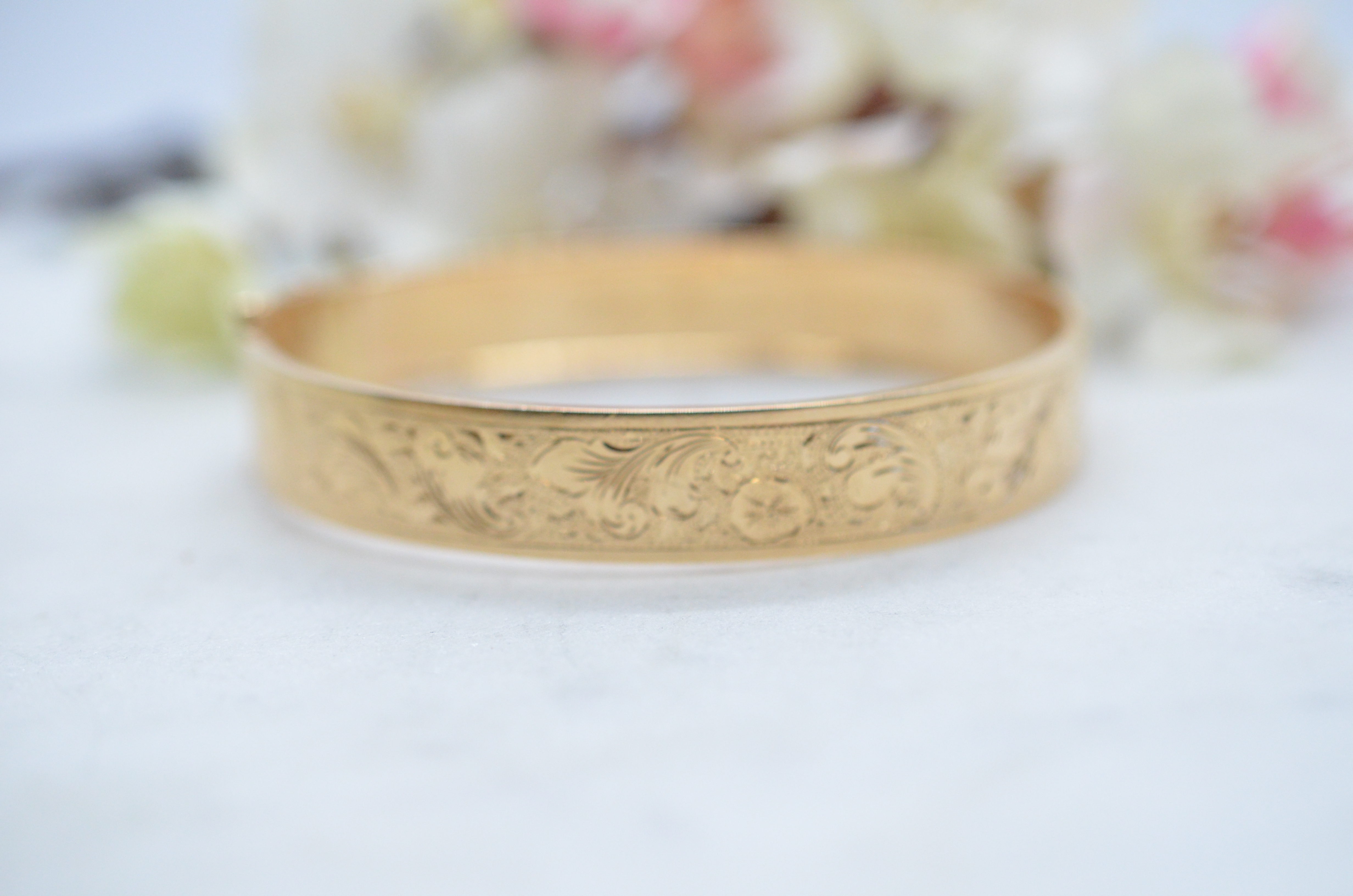 Vintage  18k armring med gravyr, 1948 - 5