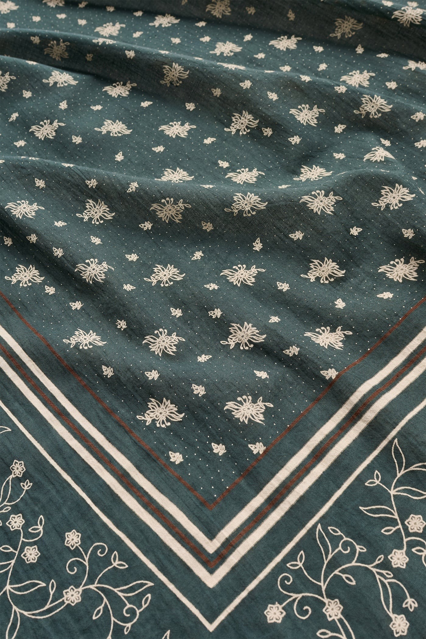 Skall classic scarf  90x90 - Soft scarf  dark green/ brown