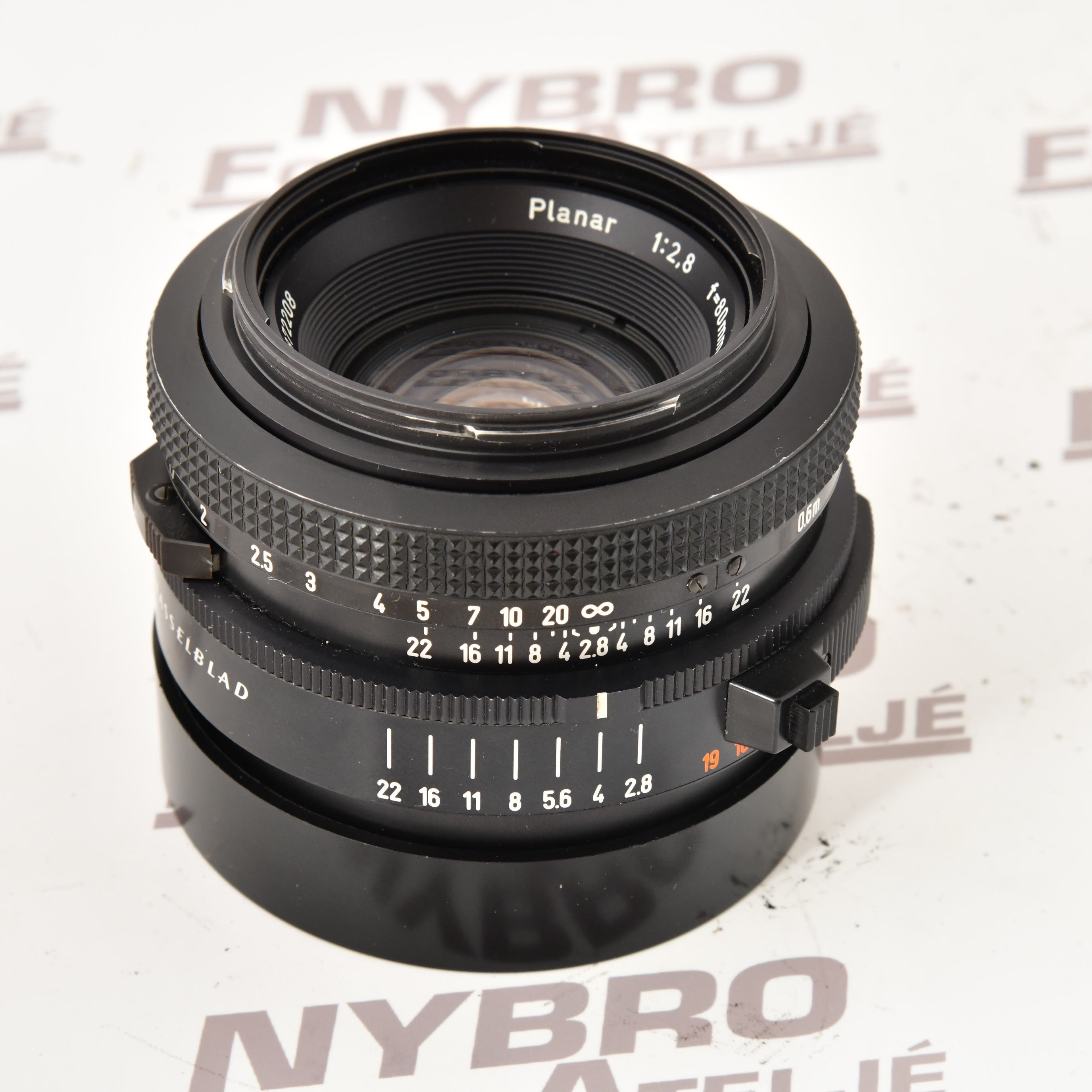 Hasselblad Carl Zeiss Planar F 80/2,8 - 3
