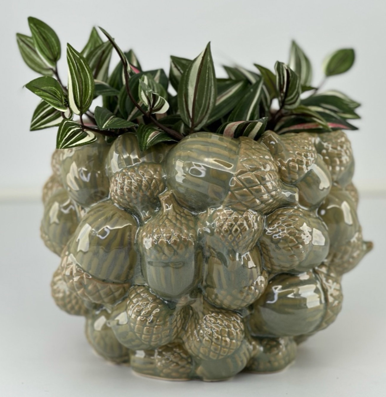 Kruka ROBUR MINT med ekollon-mönster