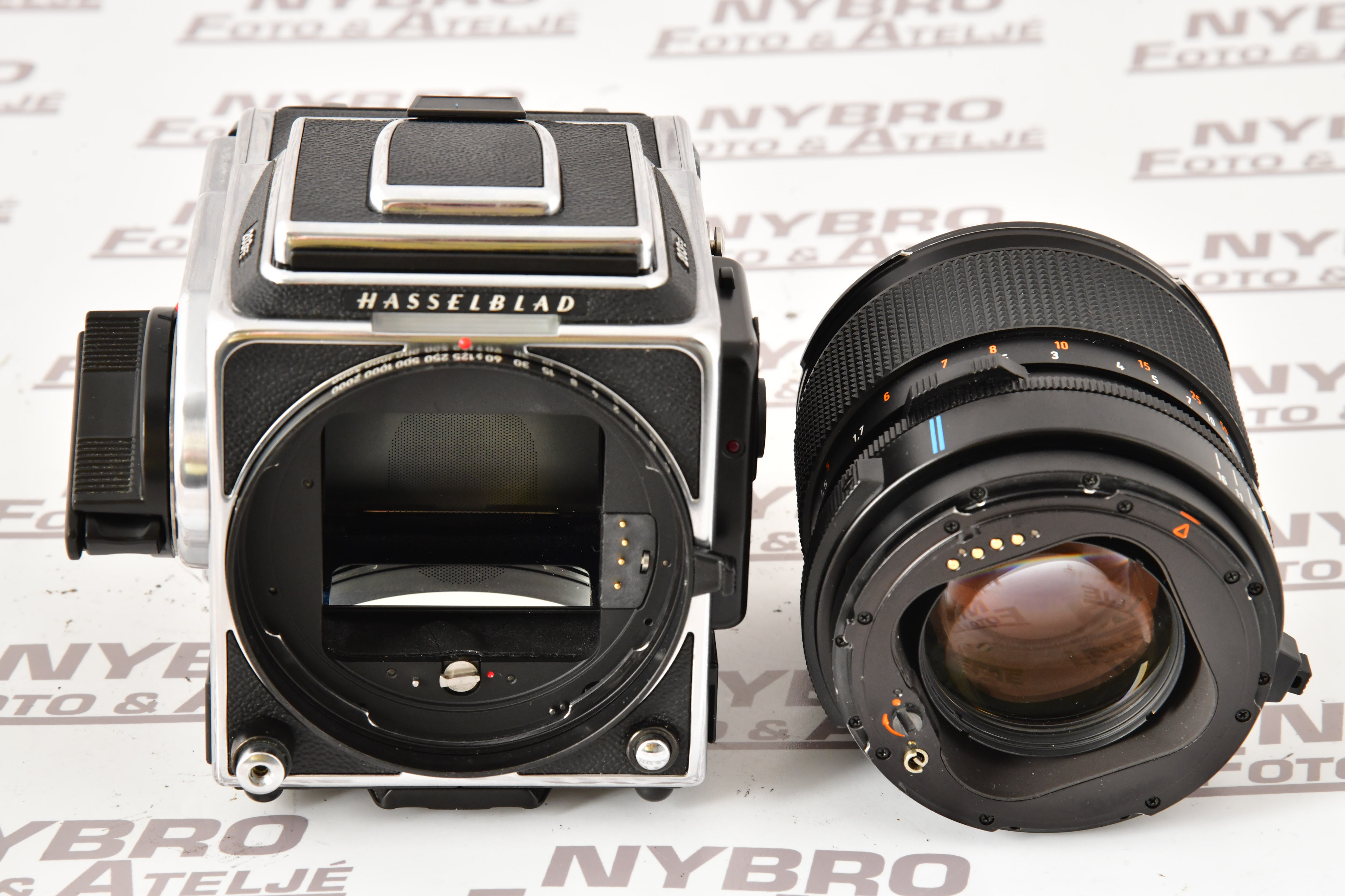 Hasselblad 203FE + Carl Zeiss Planar 110/2 + E12 magasin - 4