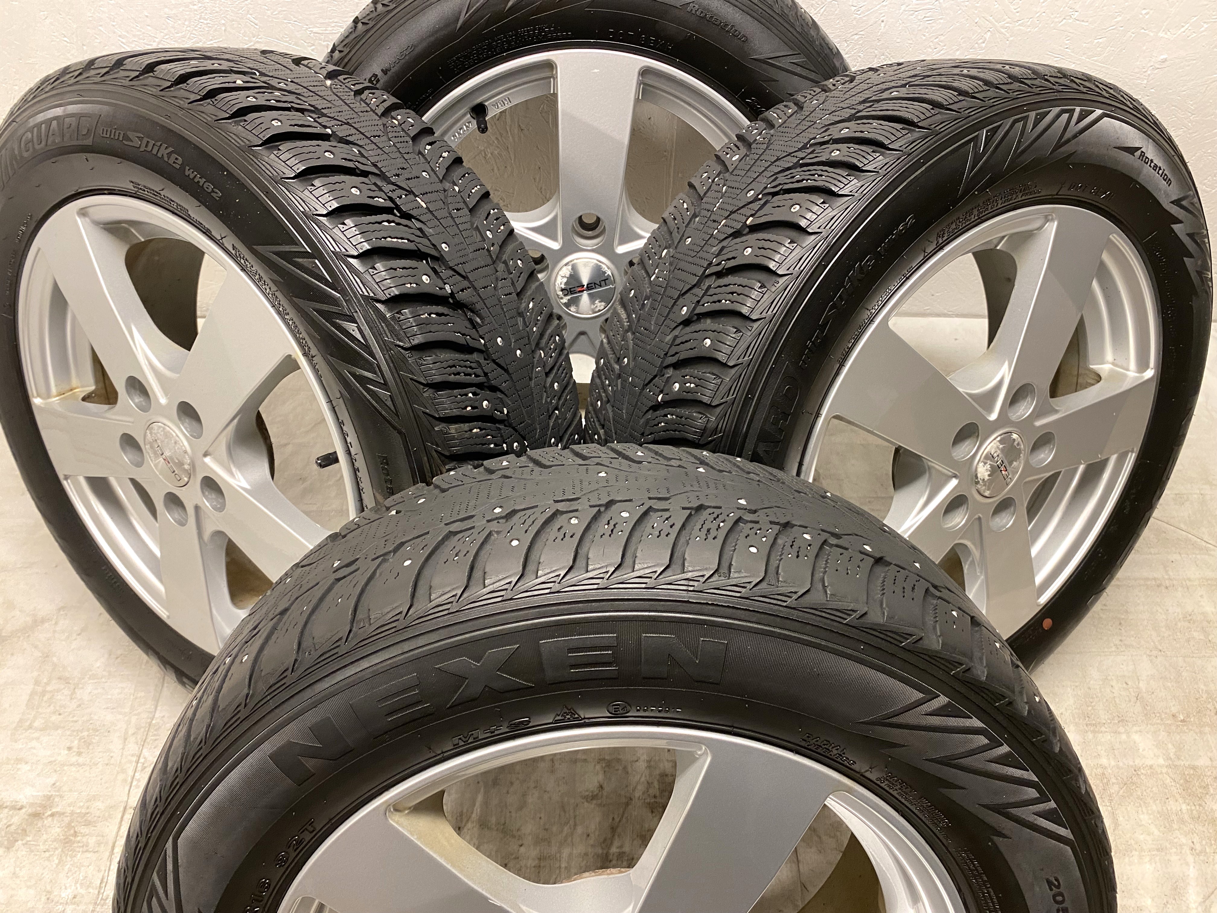 Kompletta Vinterhjul DUBB | 16" DEZENT Kia Niro | 5x114.3 6.5x16 ET48 67.1 +  205/60 R16 92T Nexen WinGuard Win Spike WH62 | V22-2016 | 7.5mm | 7.5mm | 5.5mm | 5.5mm - 2