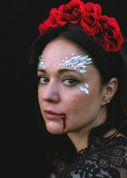 Iriserande självlysande ansiktskristaller för Halloween och maskerad