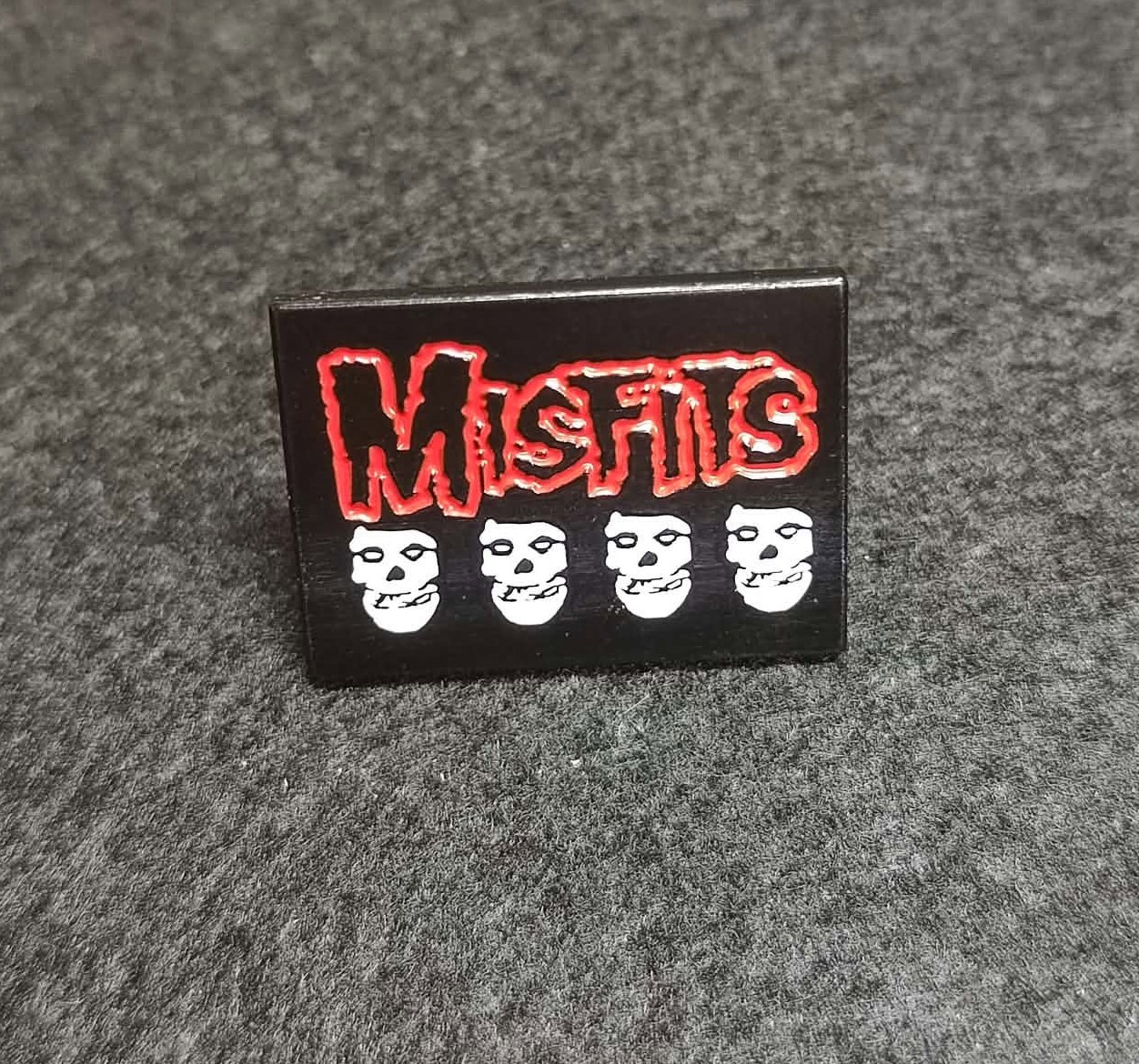 Misfits - Metallpin (Fyrkantig)