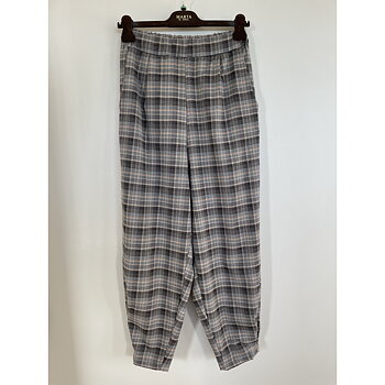 Amulet pants check