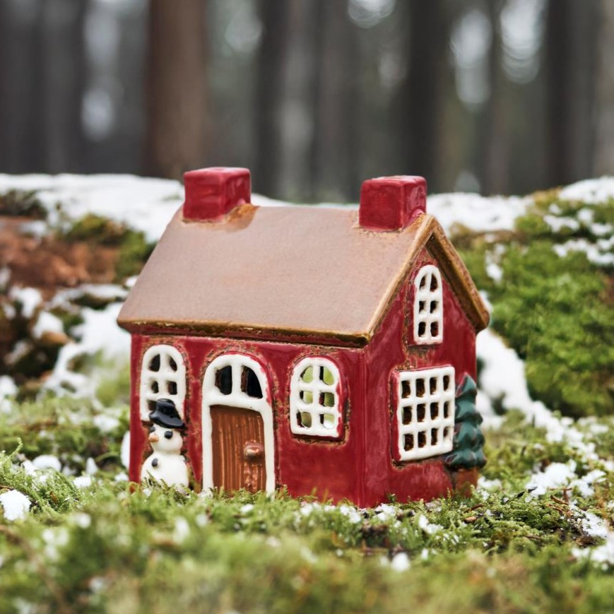 Huslykta Stillenatt - Med snögubbe