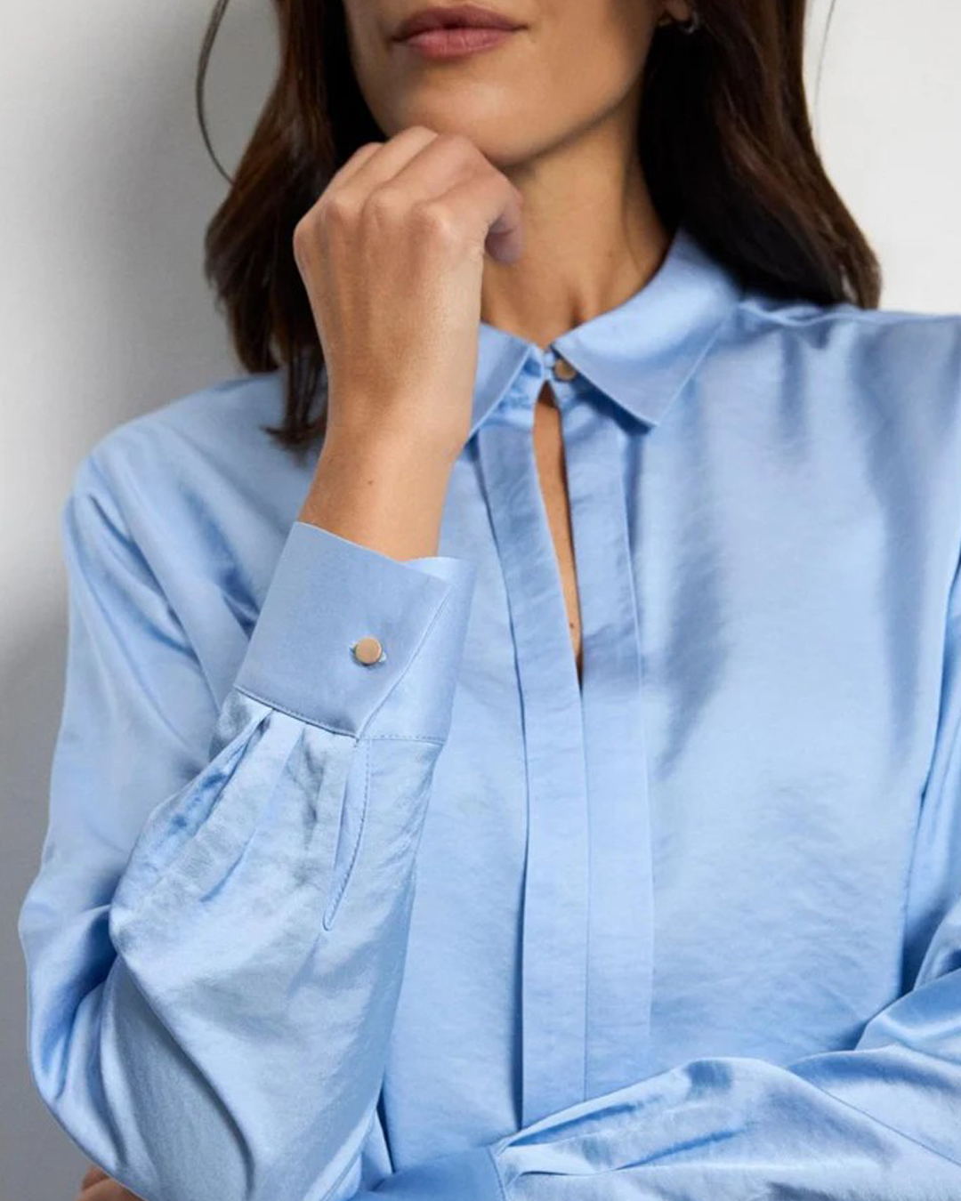 Blus Olalla krage en knapp ljusblå - 4