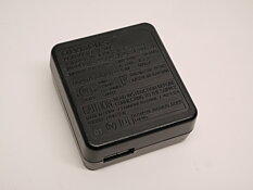 Beg  Olympus F-2AC Nätadapter för laddning av batteri i kameran