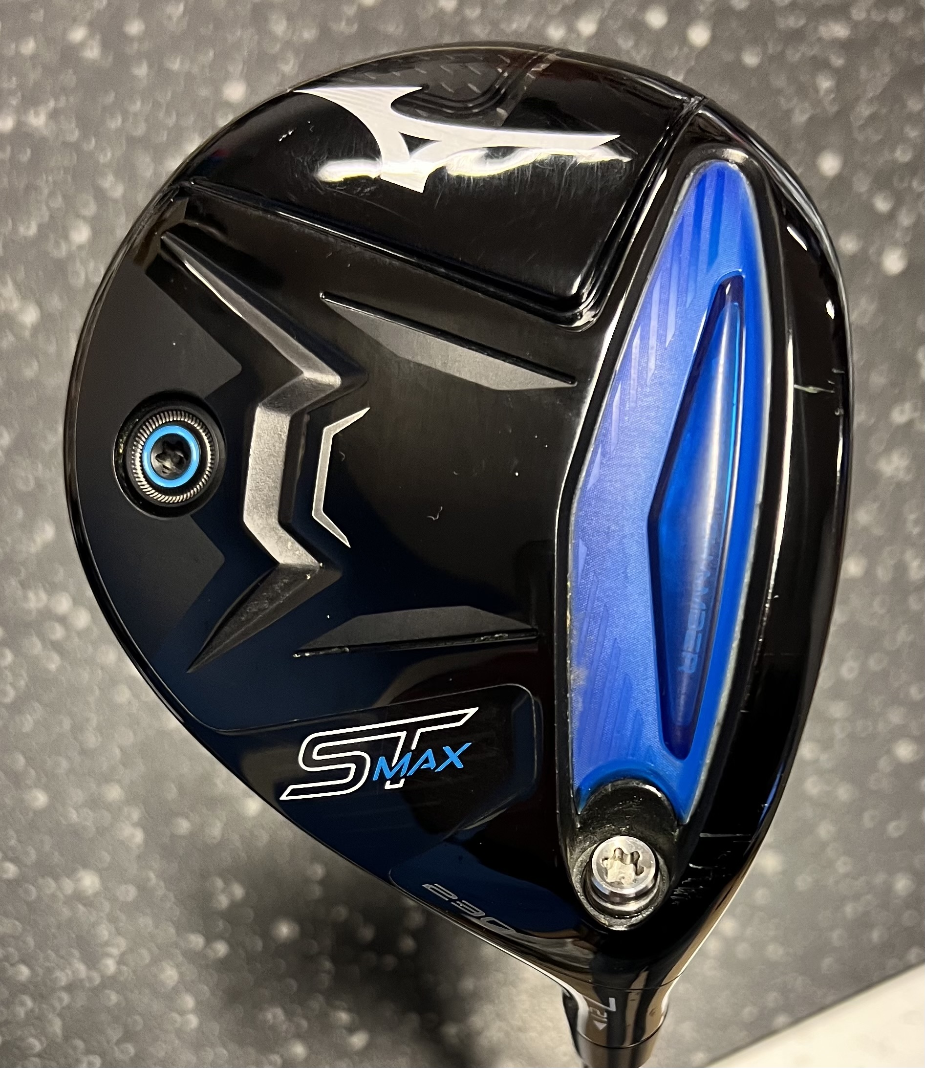 Mizuno ST Max 230  FW7  21 grader