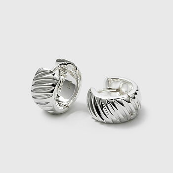 Syster P La La Love Plain Hoops silver
