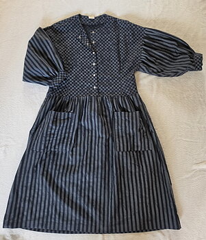Perita Gråbo klänning i bomull ca storlek M-L, Secondhand Vintage