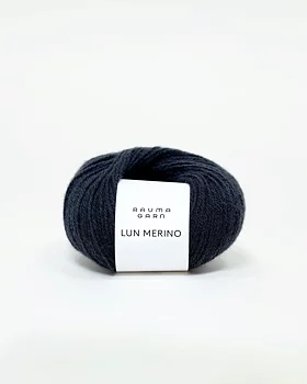Nystan Svart Lun Merino Rauma 78 i svart merinoull.