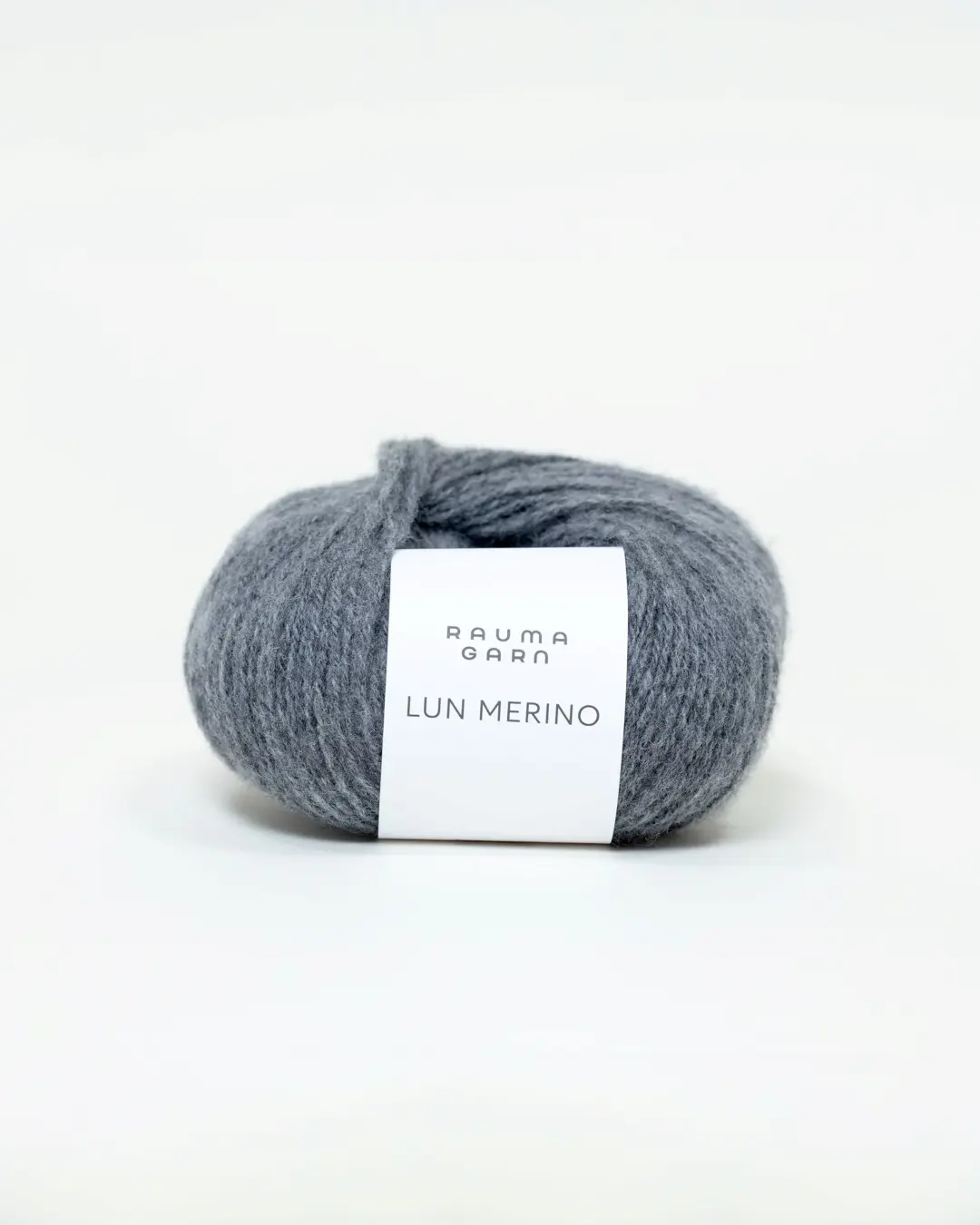 Nystan Mellangrå Lun Merino Rauma 82 i melerad grå nyans.