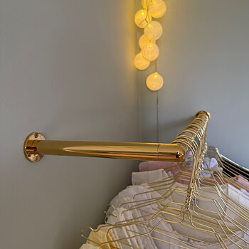 Corner Clothes Hanger - Classic