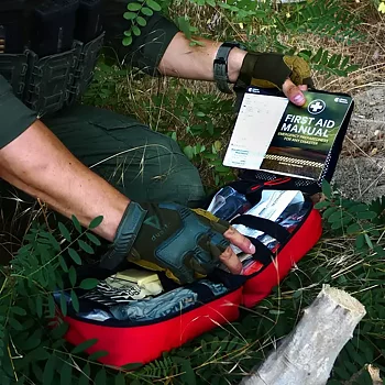 IFAK / PDV väska Rip-Away Röd, Rhino Rescue