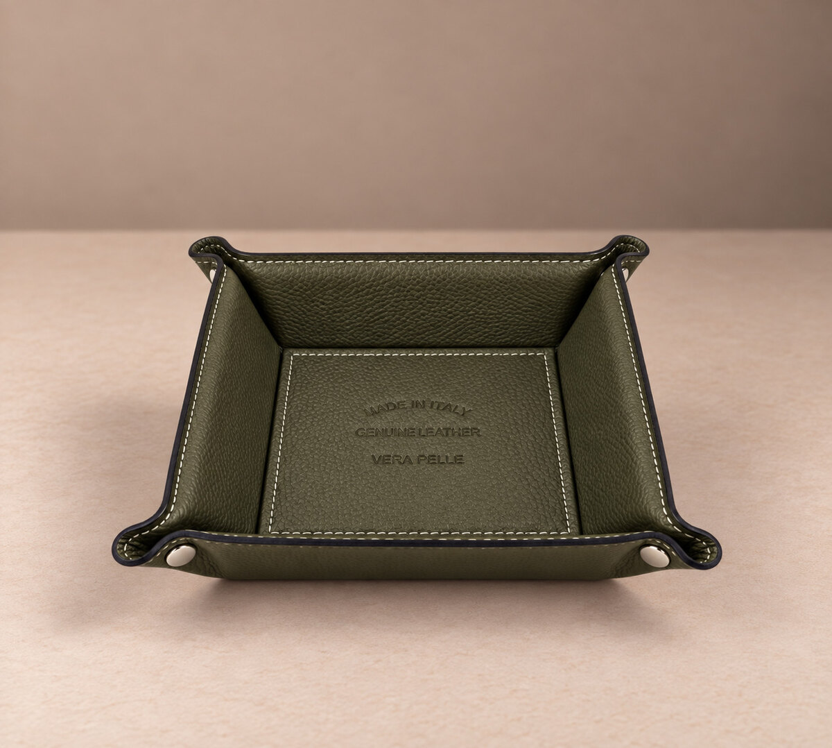 Catchall leather olive