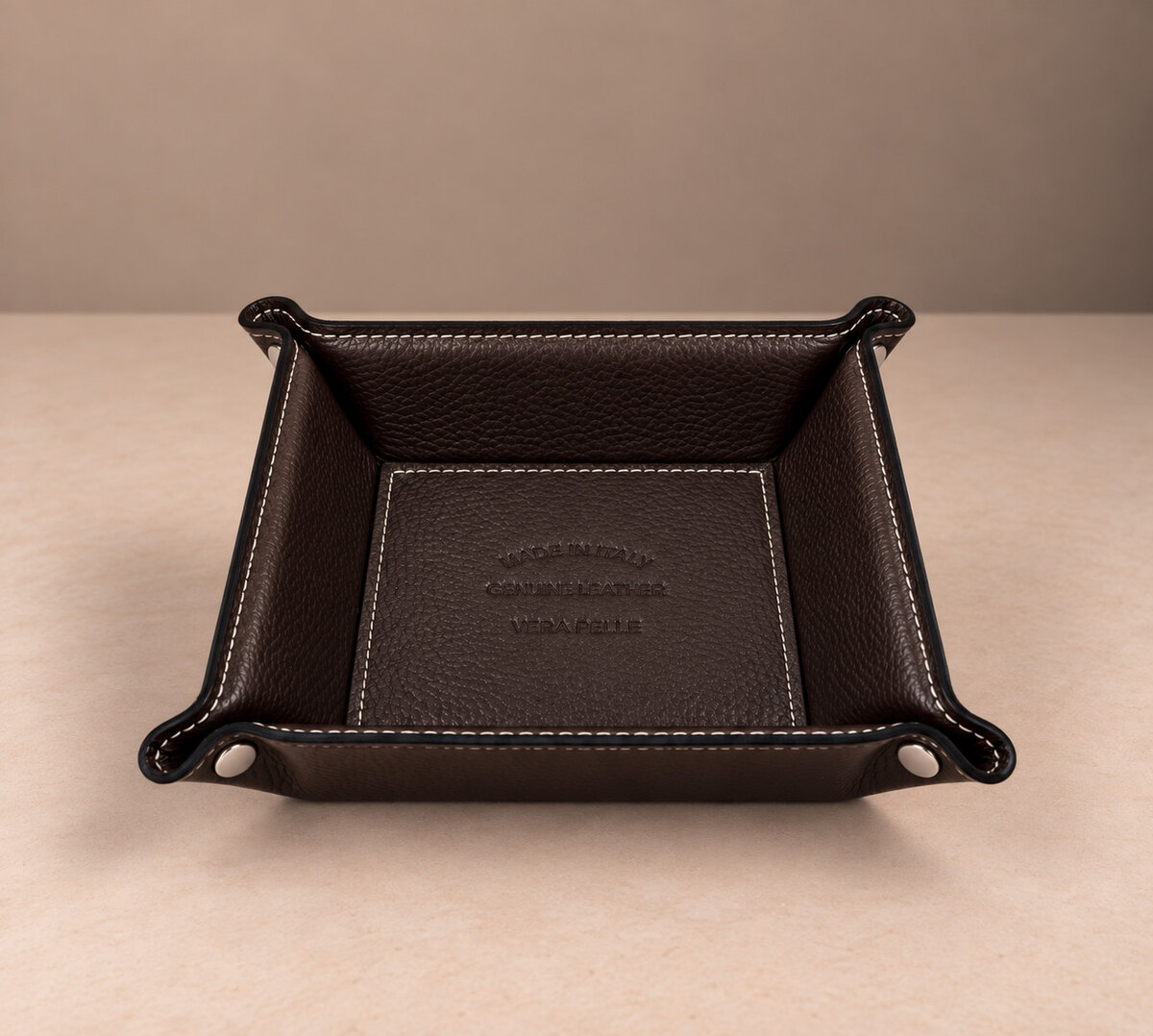 Catchall leather dark brown