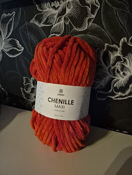 Chenille maxi 12313 Love Bug 100gr, Järbo