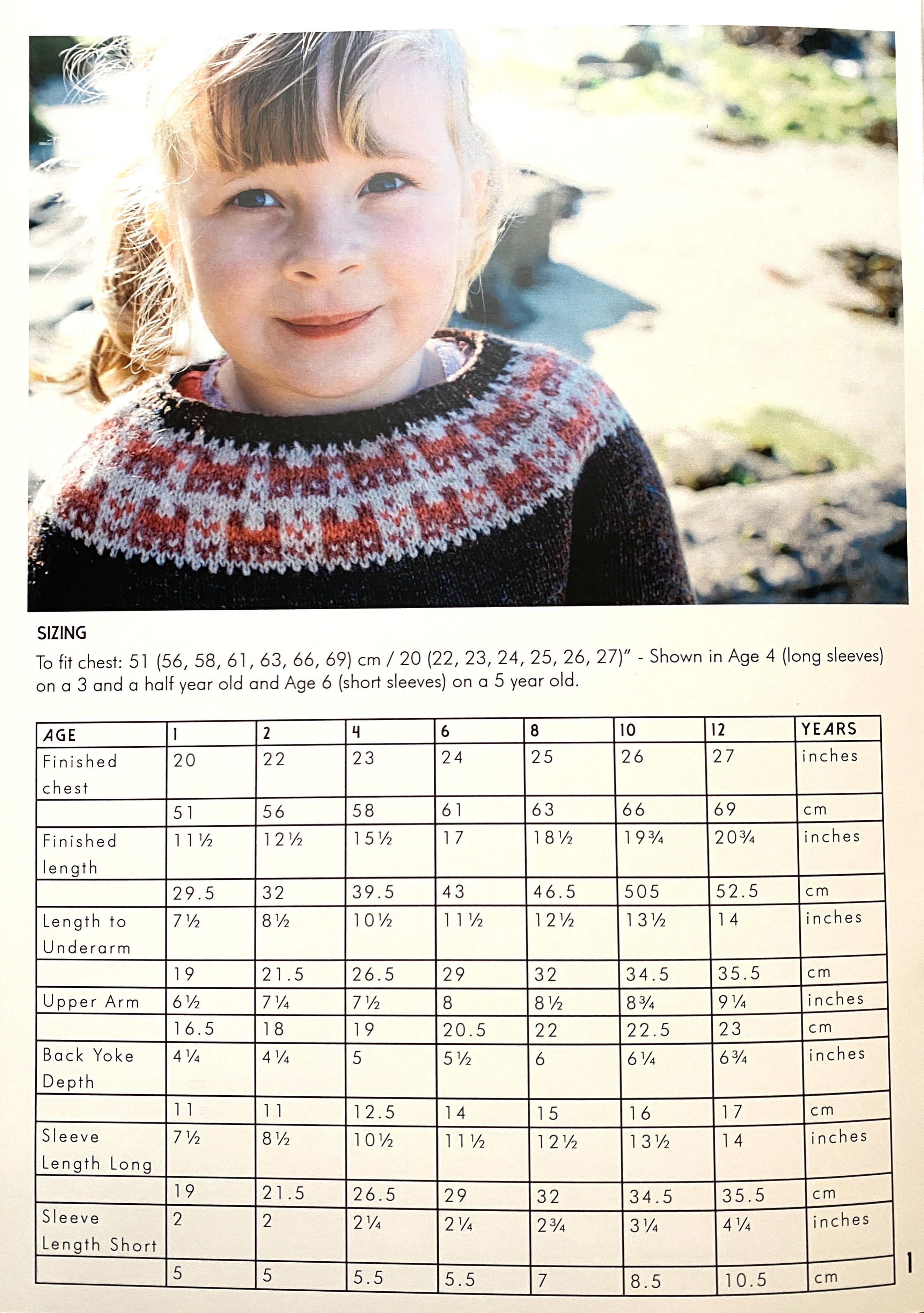 Bairns Crofthouse Yoke by Ella Gordon, papper - 2