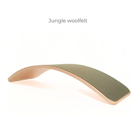 FÖRBESTÄLLNING -  Wobbel Original Balansbräda i Trä I KoKoBello - Wooly Jungle Ullfilt