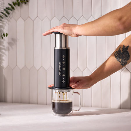AeroPress Black Steel – kaffebryggare i svart rostfritt stål  - 9