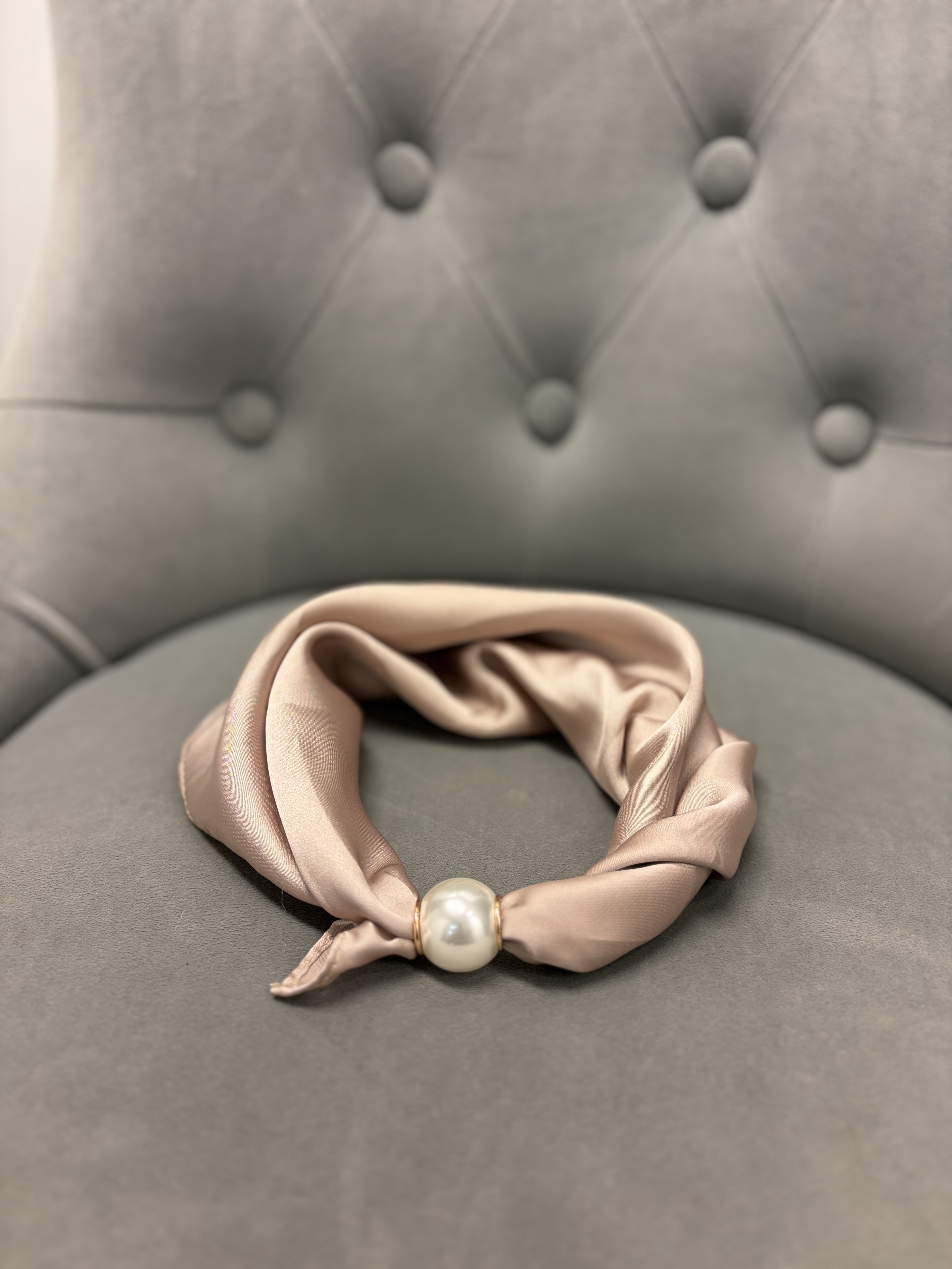 Chica London - Sjal Magnet Beige