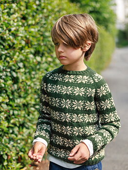 Sandnes Alvar Junior 2608_01 (2-14 år) (27 m flerfärgstick st 3)