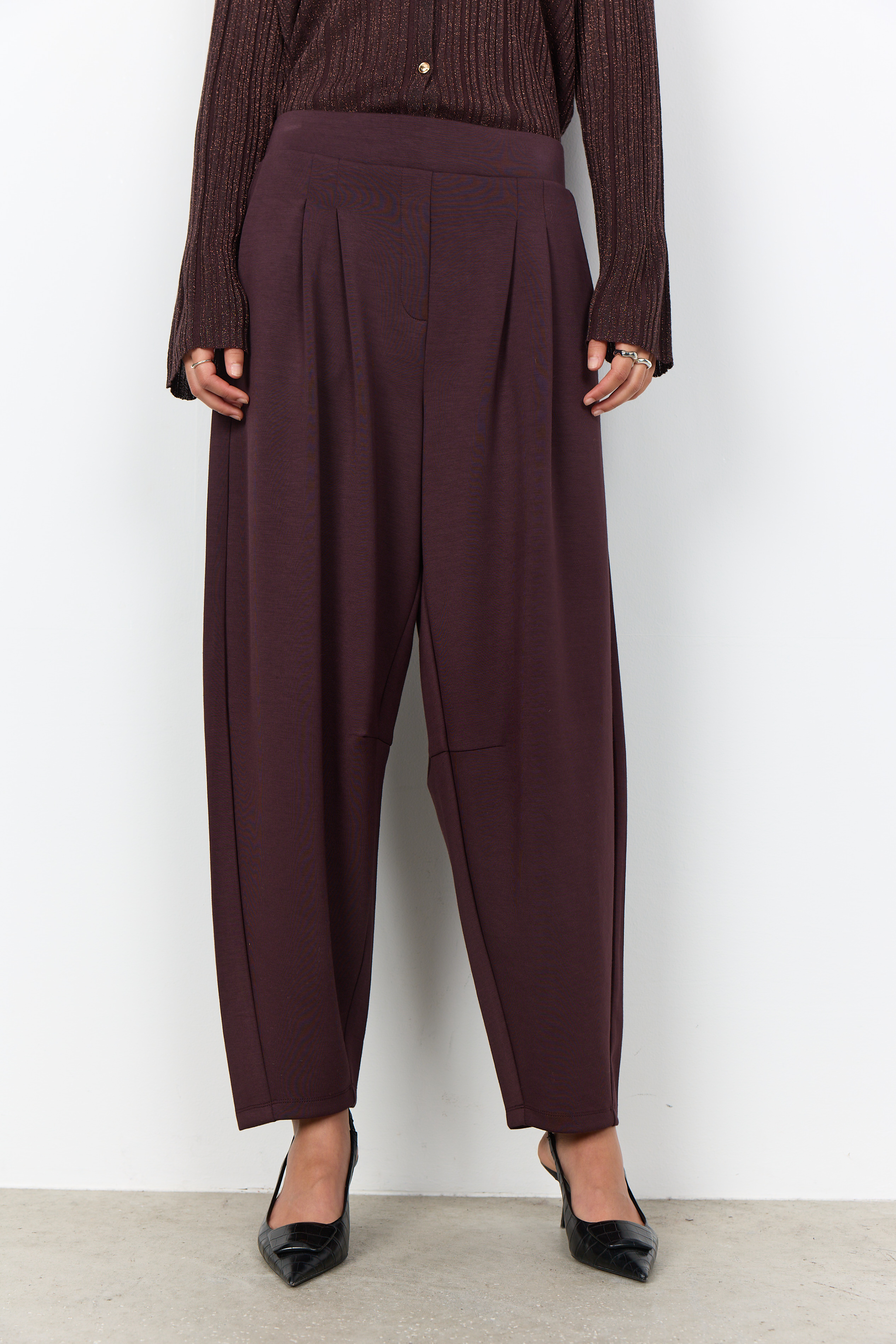 SC-BANU 339 Bruna  Byxor Barrelmodell