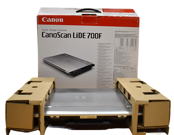 Canon CanoScan LiDE 700F Color Image Scanner