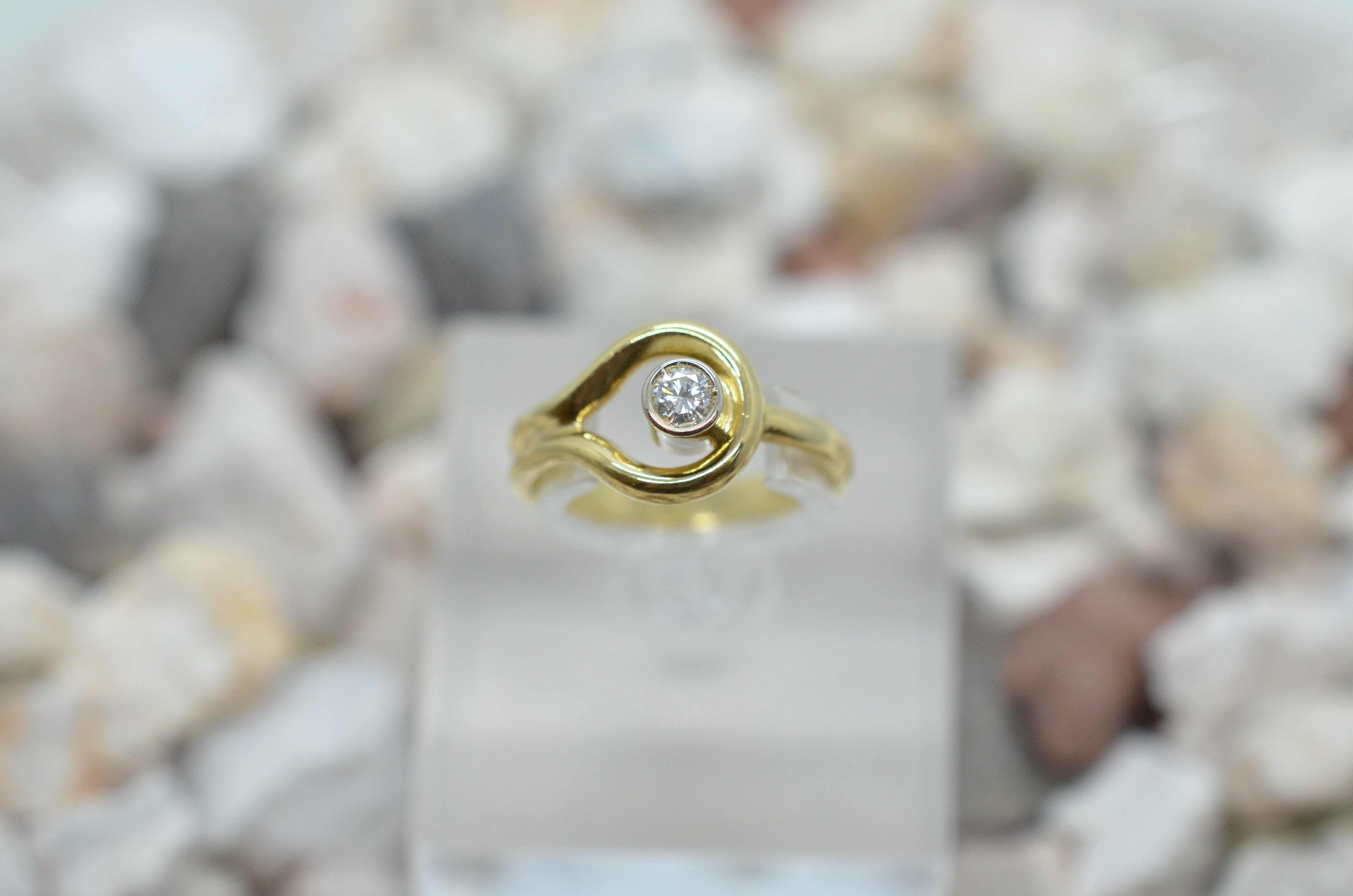 Second hand 18k diamantring 0,10 ct