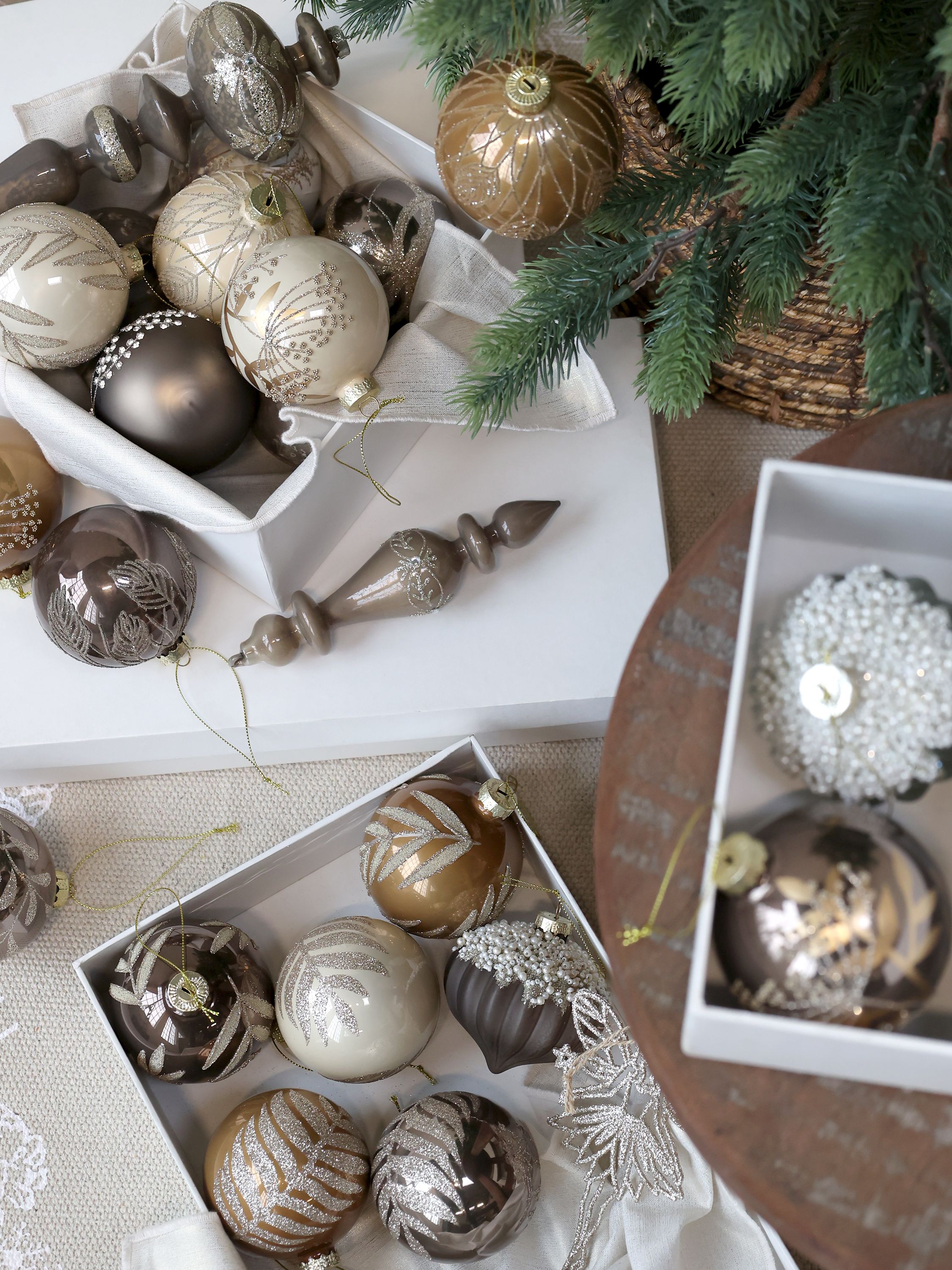 Ornament I Glas m Glitter - Latte - 3