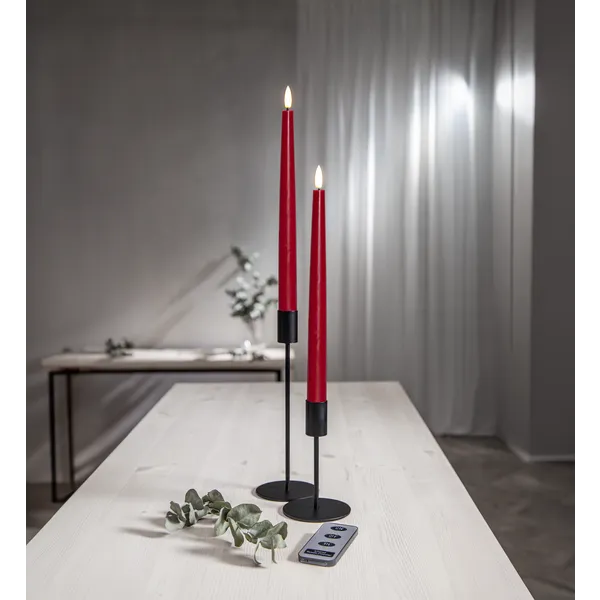 2 st antikljus 28 cm. Röda LED-ljus med batteri, fjärrkontroll och timer