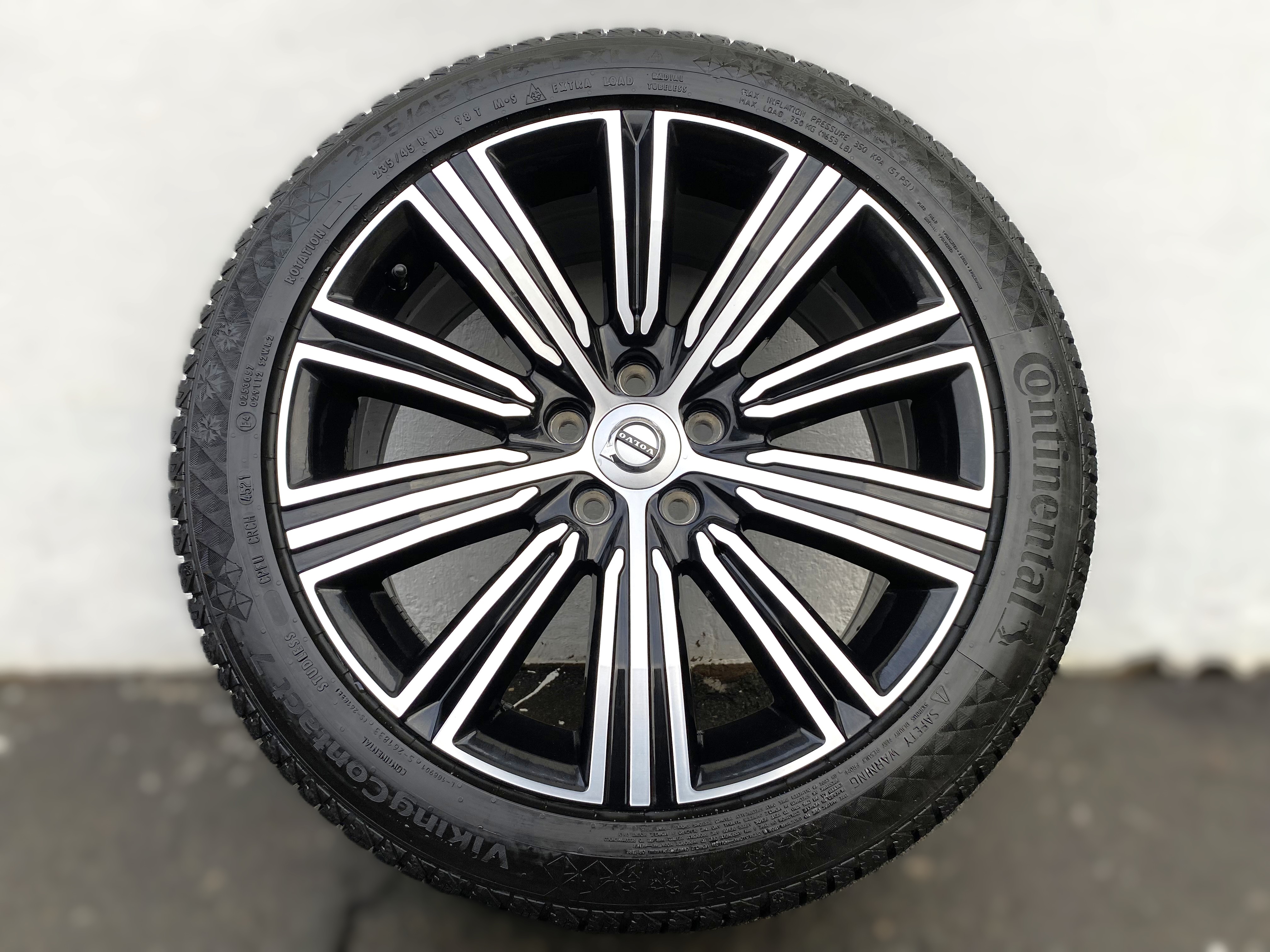 Kompletta Vinterhjul FRIKTION | 18" VOLVO V60 31471312 10-Multi Spoke Turbine Black Diamond Cut | 5x108 8x18 ET42 63.4 +  235/45 R18 98T XL Continental Viking Contact 7 | V44-2021 | 6.5mm | 6.5mm | 6mm | 6mm - 15
