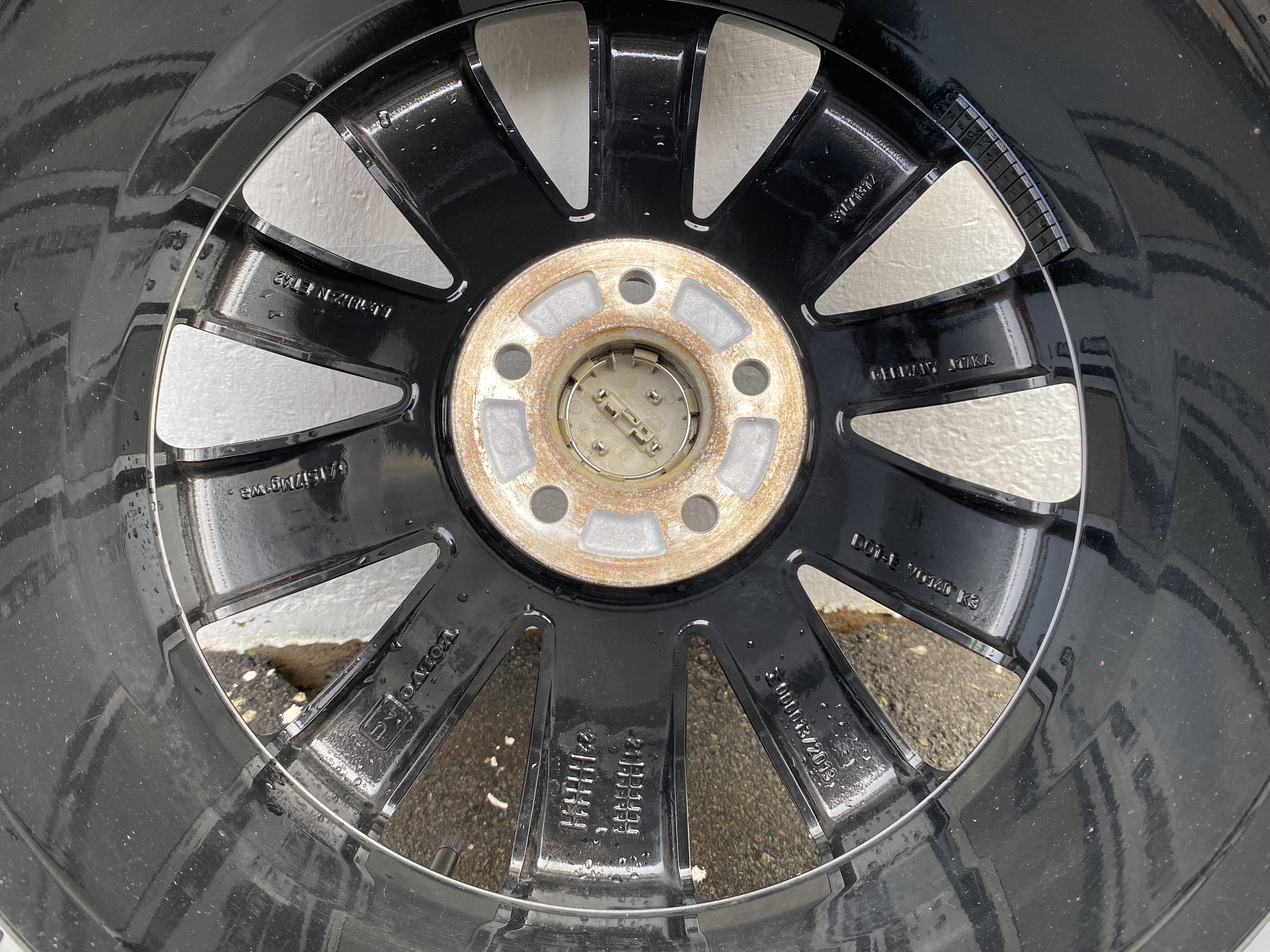 Kompletta Vinterhjul FRIKTION | 18" VOLVO V60 31471312 10-Multi Spoke Turbine Black Diamond Cut | 5x108 8x18 ET42 63.4 +  235/45 R18 98T XL Continental Viking Contact 7 | V44-2021 | 6.5mm | 6.5mm | 6mm | 6mm - 8