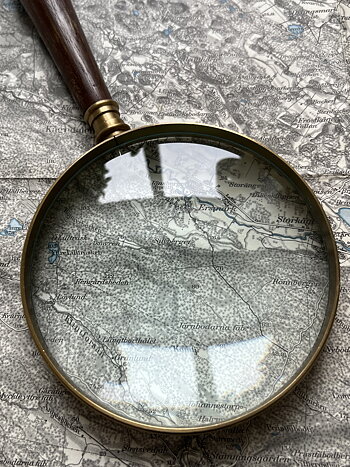 STORT FÖRSTORINGSGLAS I MARITIM STIL