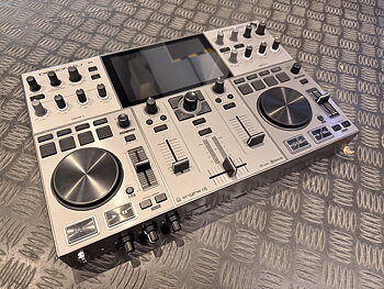 Denon DJ Prime Go +, beg 