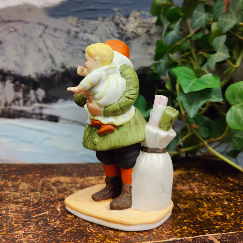 Jenny Nyström Tomte med baby i famnen - 2