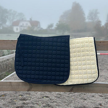SWEDISH COLLECTION DRESSAGE SADDLE PAD FAUX FUR