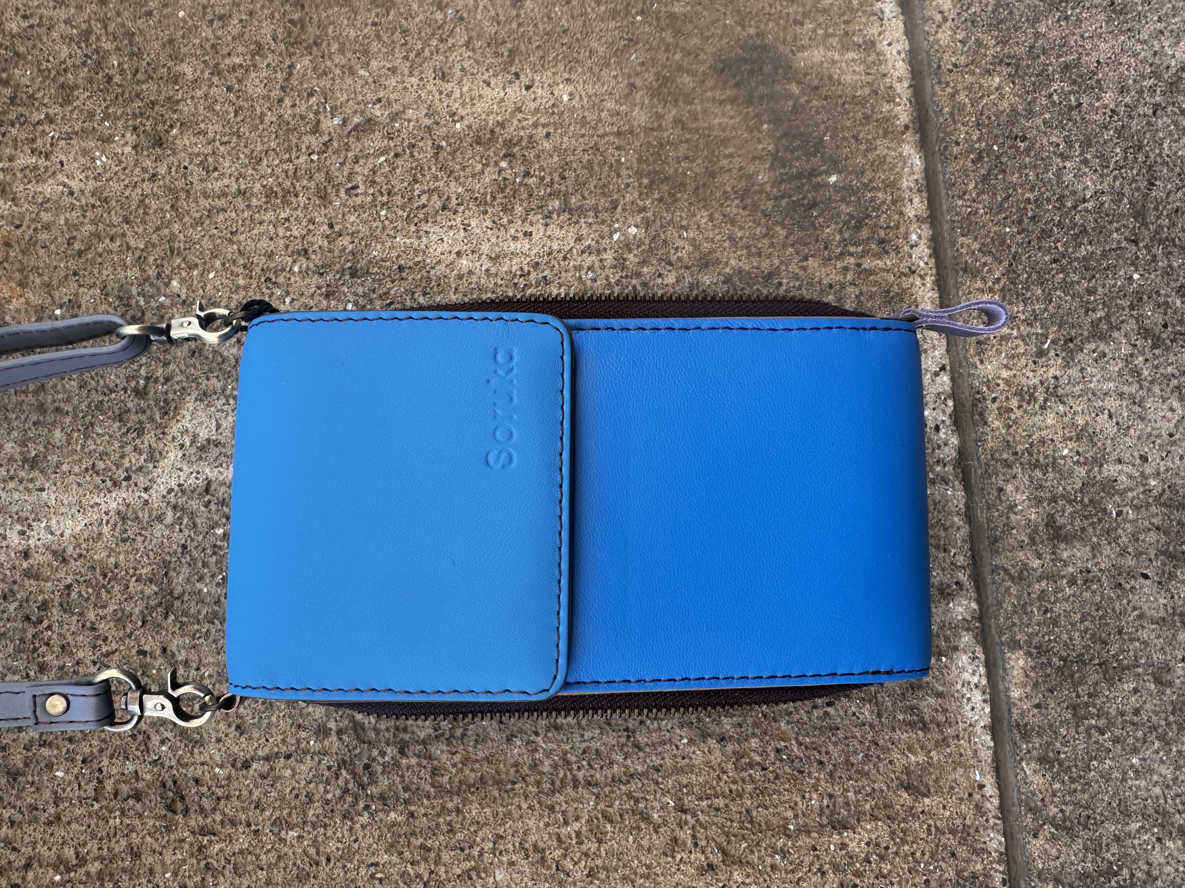 Eva mobilväska från SORUKA, 20x10 cm