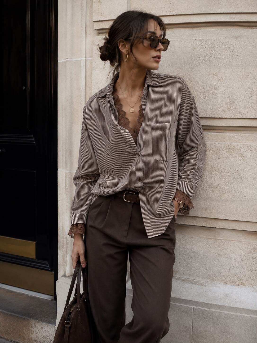 Shirt lace details brown