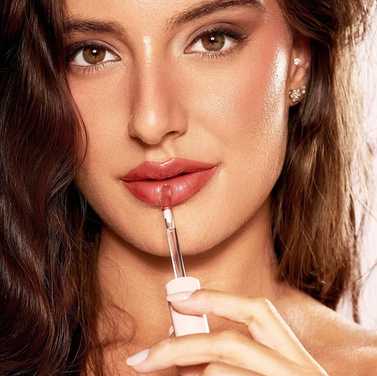 puroBIO Balmygloss 02 - shimmering light brown, 4,4 g - 2