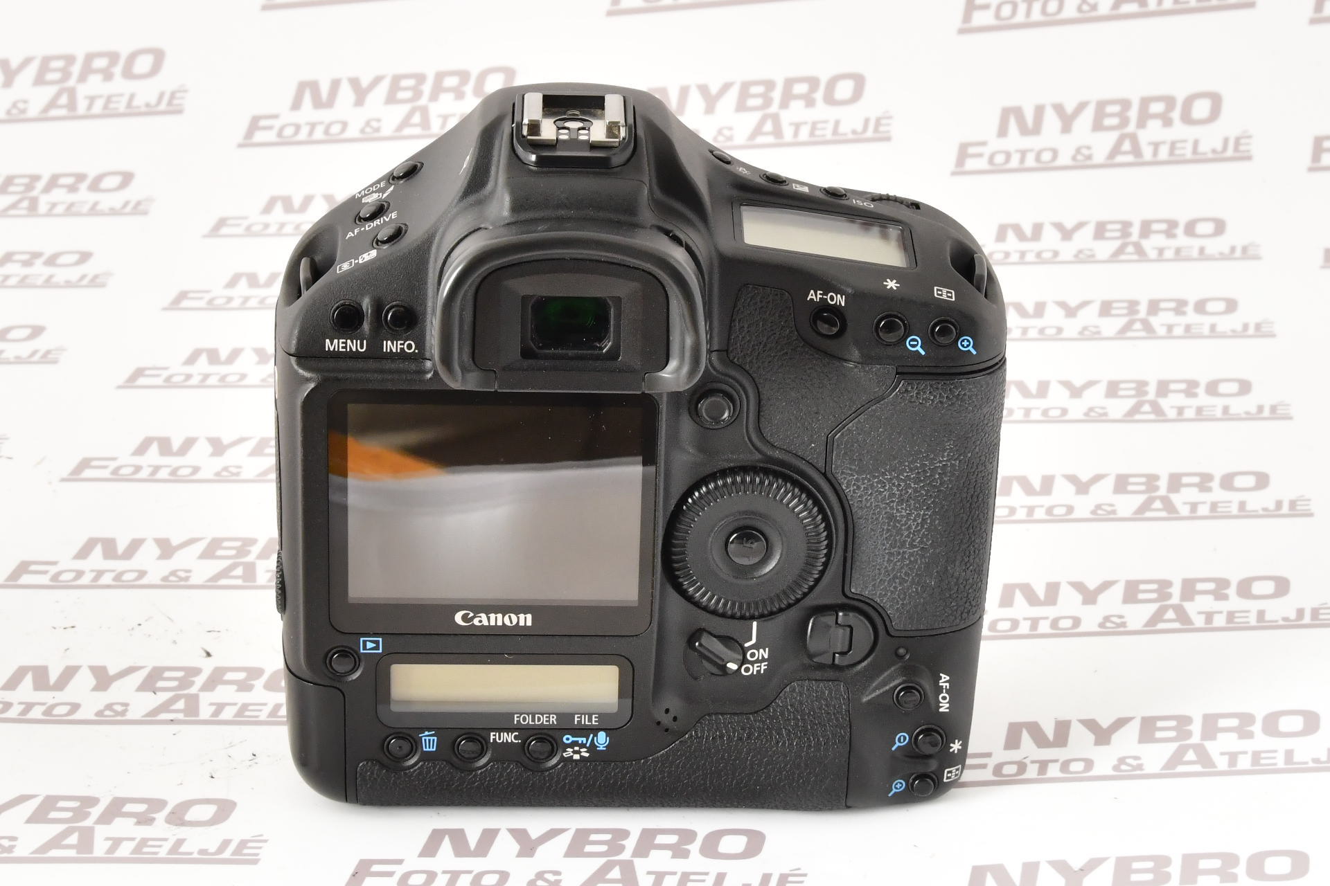 Canon EOS 1D Mark III - 2